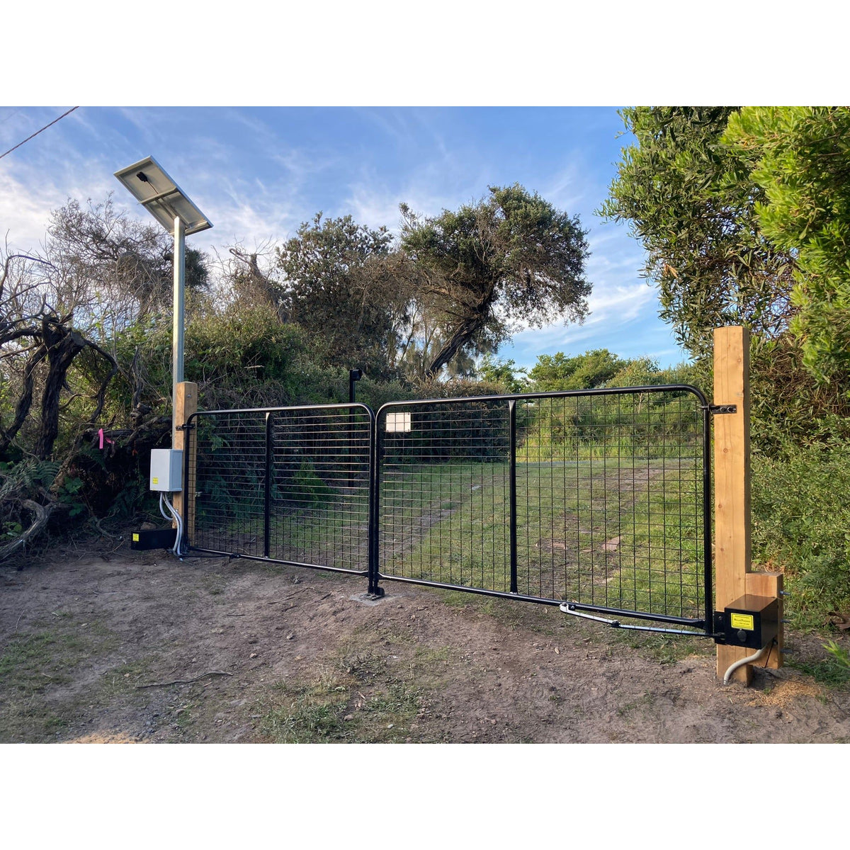 Swing Gate Installation – Uneek Automation
